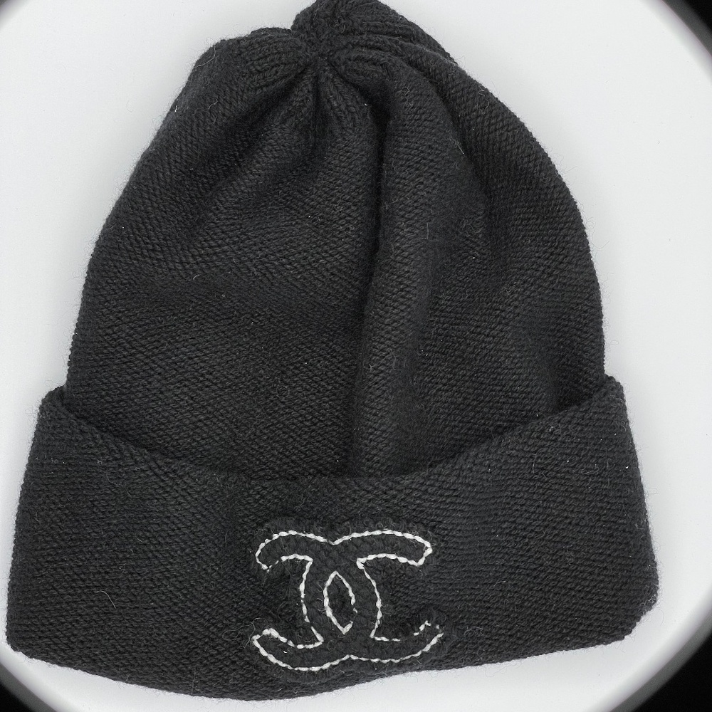 CHANEL BEANIE